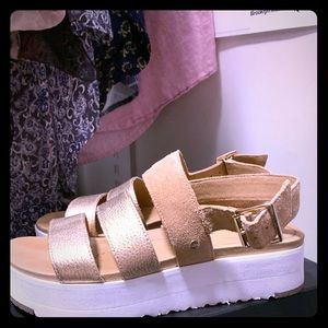 ugg braelyn platform sandal